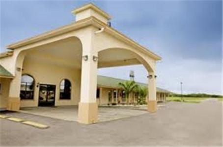 Riviera Inn And Suites ภายนอก รูปภาพ